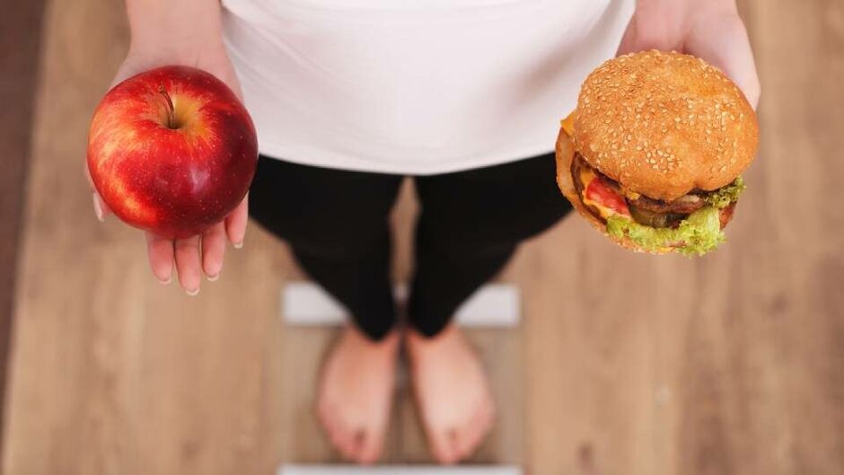 Ένας τρόπος για να χάσετε βάρος γρήγορα είναι να αλλάξετε τη διατροφή σας. 
